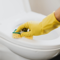 Bathroom_cleaning_houzecare